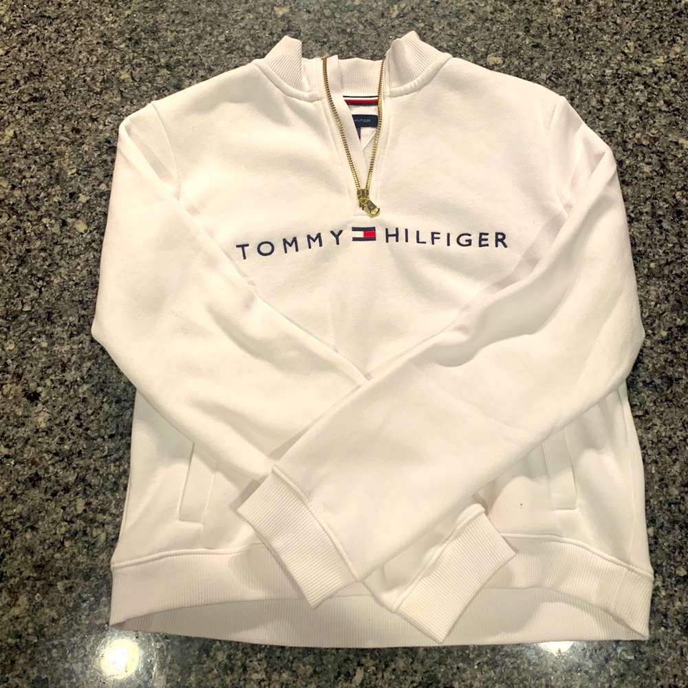 TOMMY HILLFINGER SWEATSHIRT 💕
